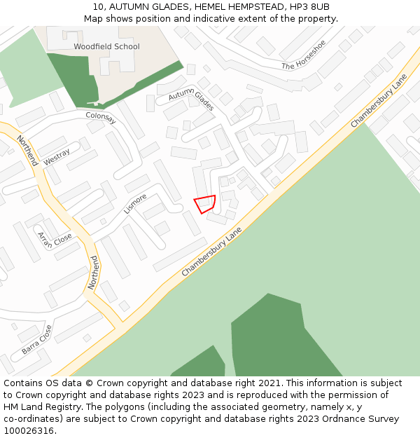 10, AUTUMN GLADES, HEMEL HEMPSTEAD, HP3 8UB: Location map and indicative extent of plot