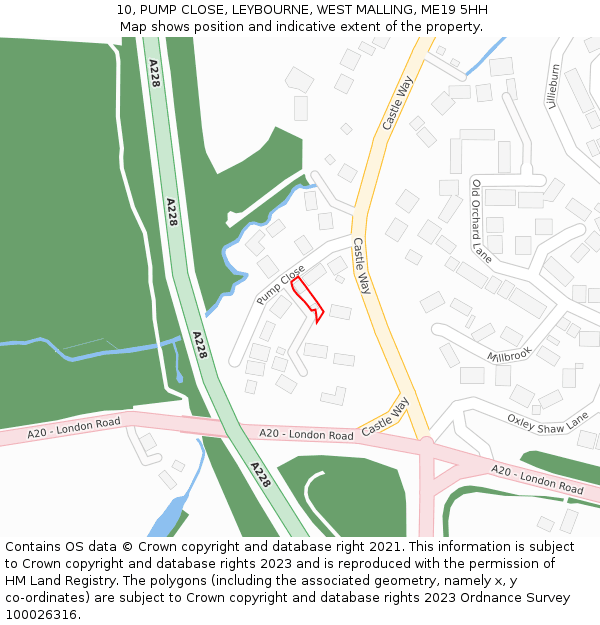 10, PUMP CLOSE, LEYBOURNE, WEST MALLING, ME19 5HH: Location map and indicative extent of plot