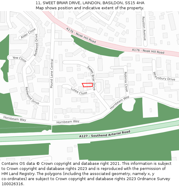 11, SWEET BRIAR DRIVE, LAINDON, BASILDON, SS15 4HA: Location map and indicative extent of plot