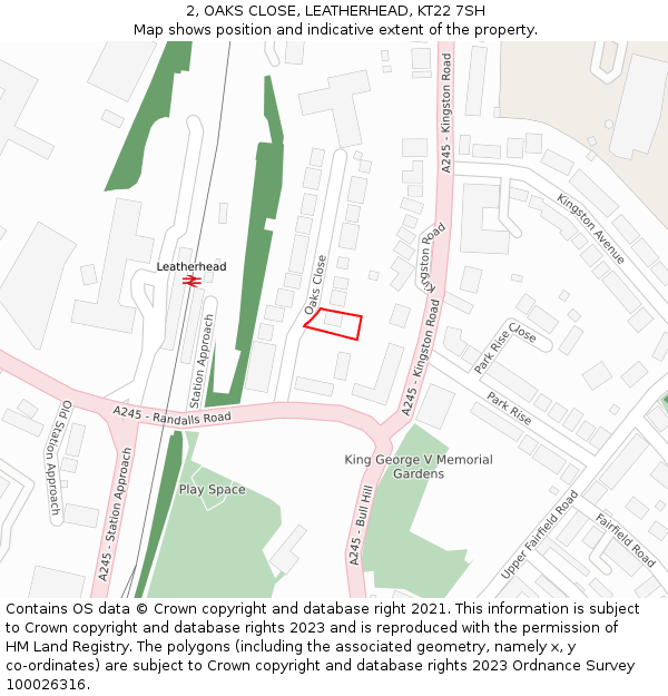 2, OAKS CLOSE, LEATHERHEAD, KT22 7SH: Location map and indicative extent of plot