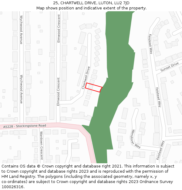 25, CHARTWELL DRIVE, LUTON, LU2 7JD: Location map and indicative extent of plot