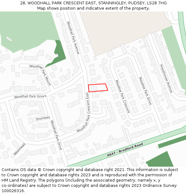 28, WOODHALL PARK CRESCENT EAST, STANNINGLEY, PUDSEY, LS28 7HG: Location map and indicative extent of plot