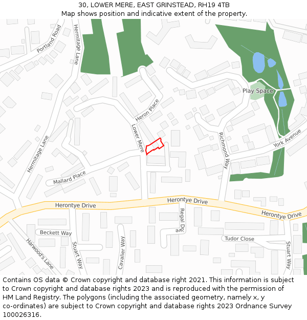 30, LOWER MERE, EAST GRINSTEAD, RH19 4TB: Location map and indicative extent of plot
