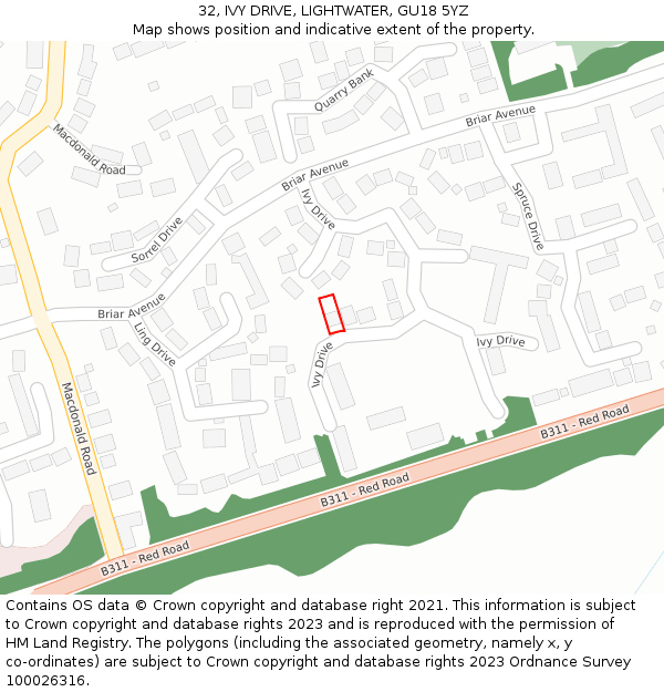 32, IVY DRIVE, LIGHTWATER, GU18 5YZ: Location map and indicative extent of plot