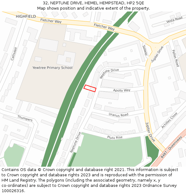 32, NEPTUNE DRIVE, HEMEL HEMPSTEAD, HP2 5QE: Location map and indicative extent of plot