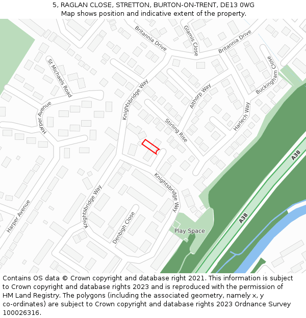 5, RAGLAN CLOSE, STRETTON, BURTON-ON-TRENT, DE13 0WG: Location map and indicative extent of plot