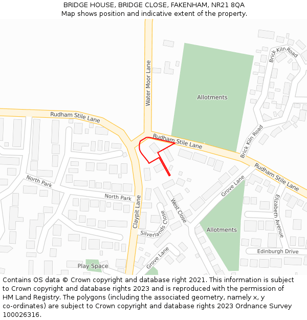 BRIDGE HOUSE, BRIDGE CLOSE, FAKENHAM, NR21 8QA: Location map and indicative extent of plot