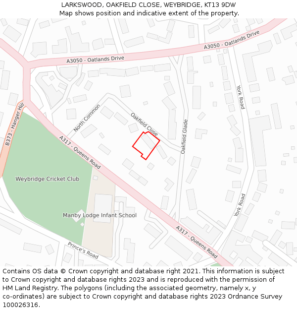 LARKSWOOD, OAKFIELD CLOSE, WEYBRIDGE, KT13 9DW: Location map and indicative extent of plot