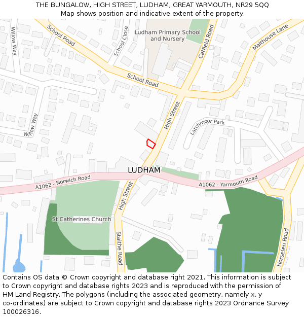 THE BUNGALOW, HIGH STREET, LUDHAM, GREAT YARMOUTH, NR29 5QQ: Location map and indicative extent of plot