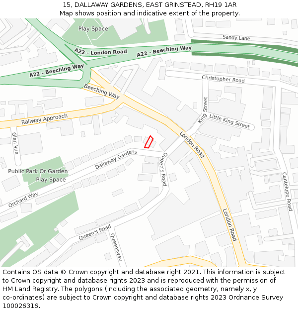 15, DALLAWAY GARDENS, EAST GRINSTEAD, RH19 1AR: Location map and indicative extent of plot