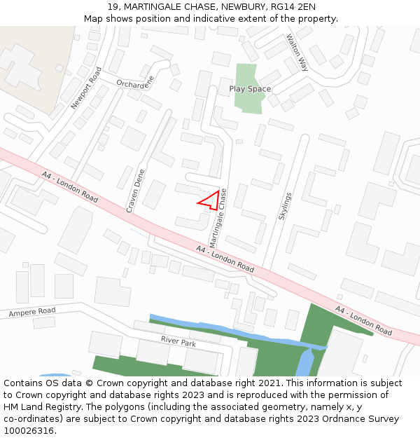 19, MARTINGALE CHASE, NEWBURY, RG14 2EN: Location map and indicative extent of plot