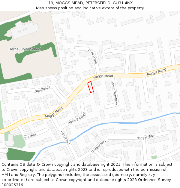 19, MOGGS MEAD, PETERSFIELD, GU31 4NX: Location map and indicative extent of plot