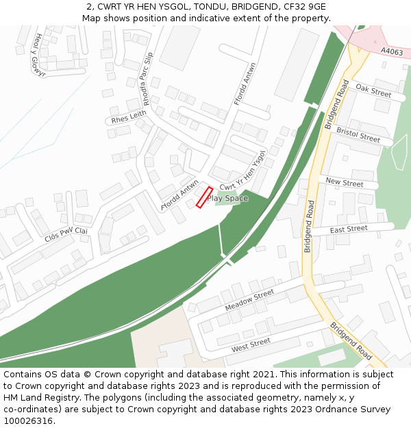 2, CWRT YR HEN YSGOL, TONDU, BRIDGEND, CF32 9GE: Location map and indicative extent of plot