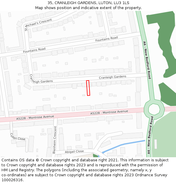35, CRANLEIGH GARDENS, LUTON, LU3 1LS: Location map and indicative extent of plot