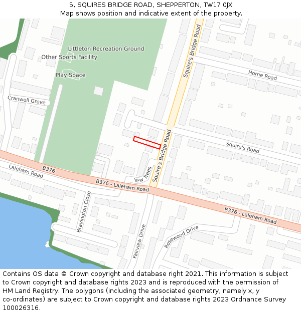 5, SQUIRES BRIDGE ROAD, SHEPPERTON, TW17 0JX: Location map and indicative extent of plot
