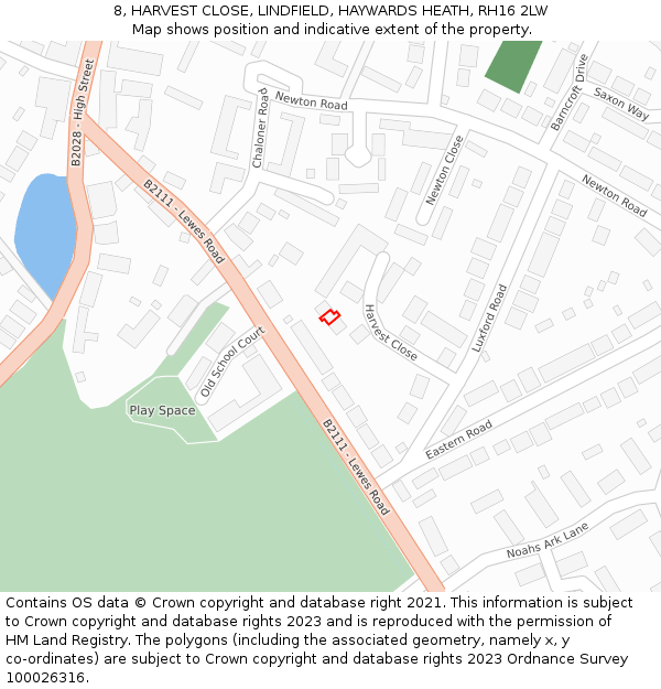 8, HARVEST CLOSE, LINDFIELD, HAYWARDS HEATH, RH16 2LW: Location map and indicative extent of plot