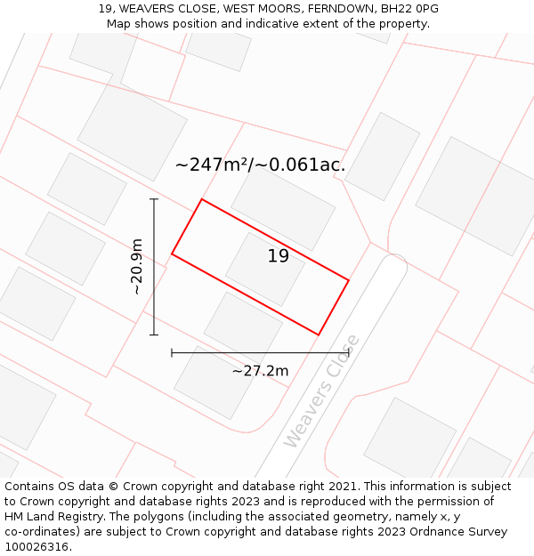 19, WEAVERS CLOSE, WEST MOORS, FERNDOWN, BH22 0PG: Plot and title map