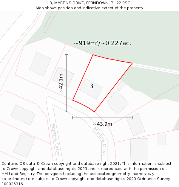 3, MARTINS DRIVE, FERNDOWN, BH22 9SG: Plot and title map