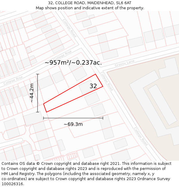 32, COLLEGE ROAD, MAIDENHEAD, SL6 6AT: Plot and title map