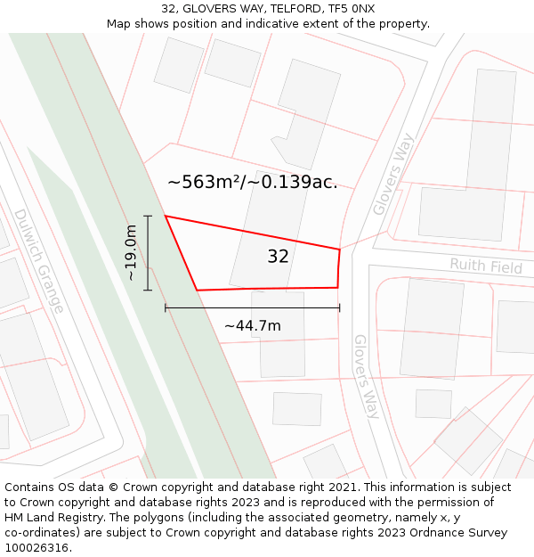 32, GLOVERS WAY, TELFORD, TF5 0NX: Plot and title map