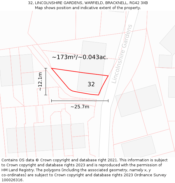 32, LINCOLNSHIRE GARDENS, WARFIELD, BRACKNELL, RG42 3XB: Plot and title map