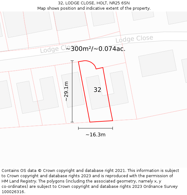 32, LODGE CLOSE, HOLT, NR25 6SN: Plot and title map