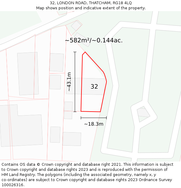 32, LONDON ROAD, THATCHAM, RG18 4LQ: Plot and title map