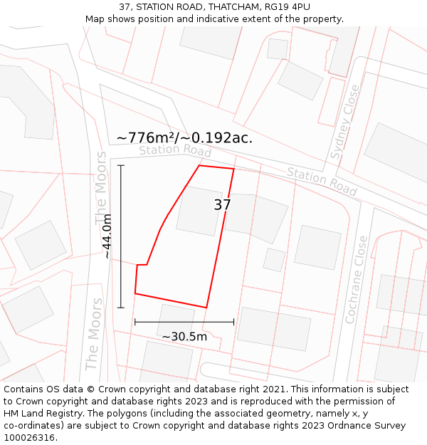 37, STATION ROAD, THATCHAM, RG19 4PU: Plot and title map