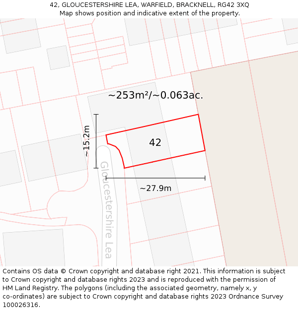 42, GLOUCESTERSHIRE LEA, WARFIELD, BRACKNELL, RG42 3XQ: Plot and title map