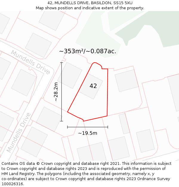 42, MUNDELLS DRIVE, BASILDON, SS15 5XU: Plot and title map