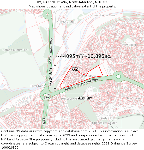 82, HARCOURT WAY, NORTHAMPTON, NN4 8JS: Plot and title map