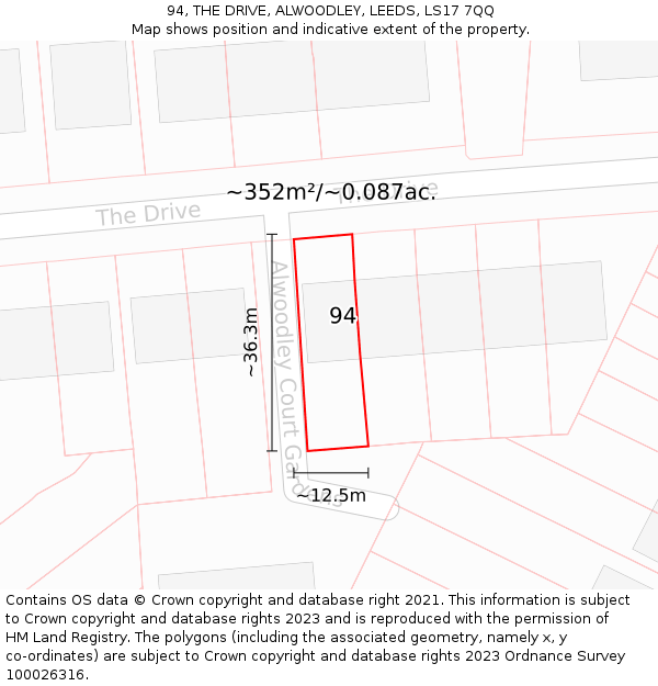 94, THE DRIVE, ALWOODLEY, LEEDS, LS17 7QQ: Plot and title map