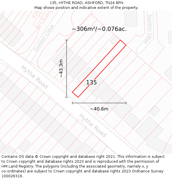 135, HYTHE ROAD, ASHFORD, TN24 8PN: Plot and title map