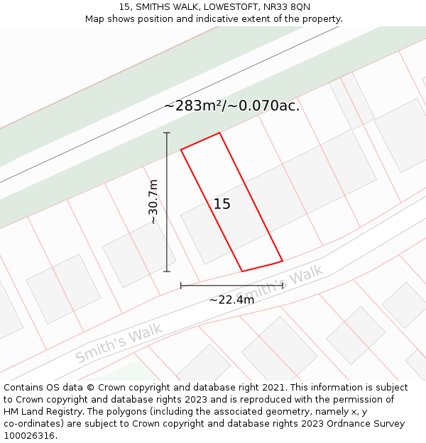 15, SMITHS WALK, LOWESTOFT, NR33 8QN: Plot and title map