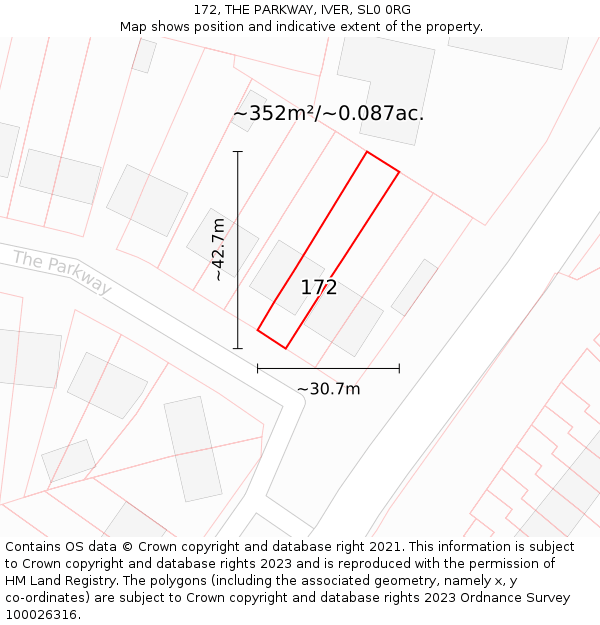 172, THE PARKWAY, IVER, SL0 0RG: Plot and title map