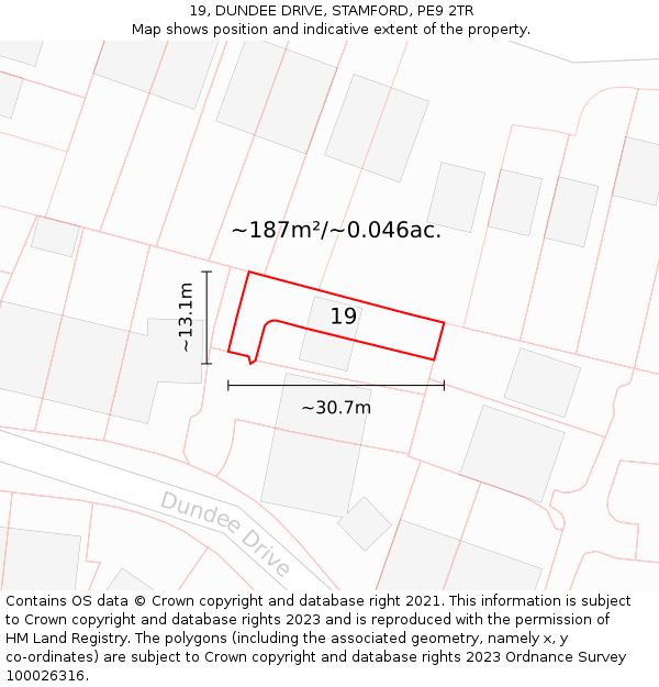 19, DUNDEE DRIVE, STAMFORD, PE9 2TR: Plot and title map