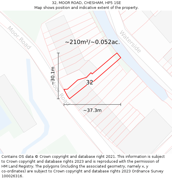 32, MOOR ROAD, CHESHAM, HP5 1SE: Plot and title map