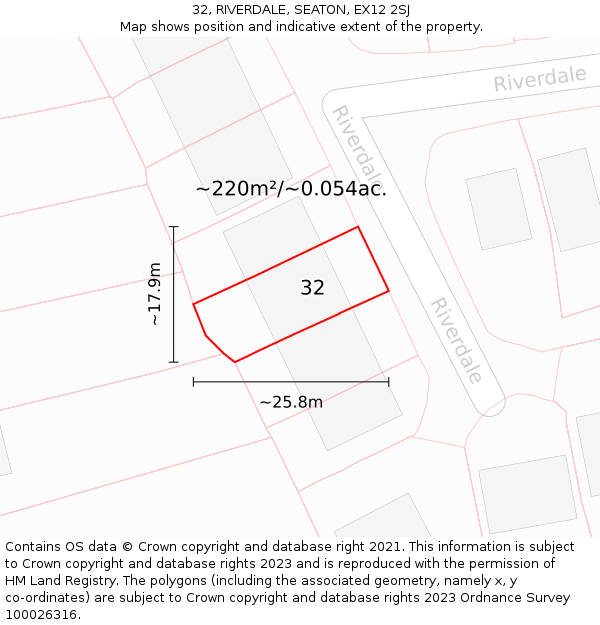 32, RIVERDALE, SEATON, EX12 2SJ: Plot and title map