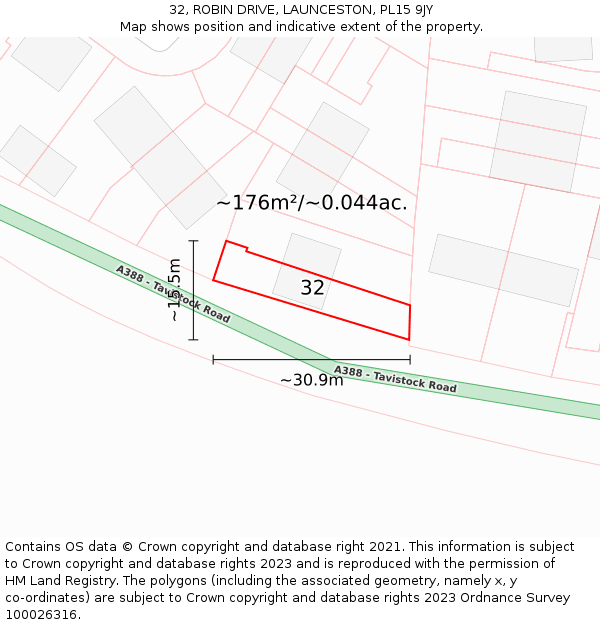 32, ROBIN DRIVE, LAUNCESTON, PL15 9JY: Plot and title map