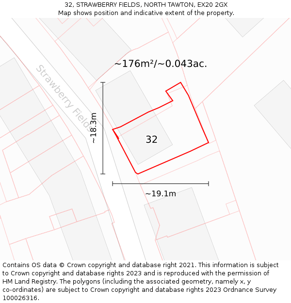 32, STRAWBERRY FIELDS, NORTH TAWTON, EX20 2GX: Plot and title map