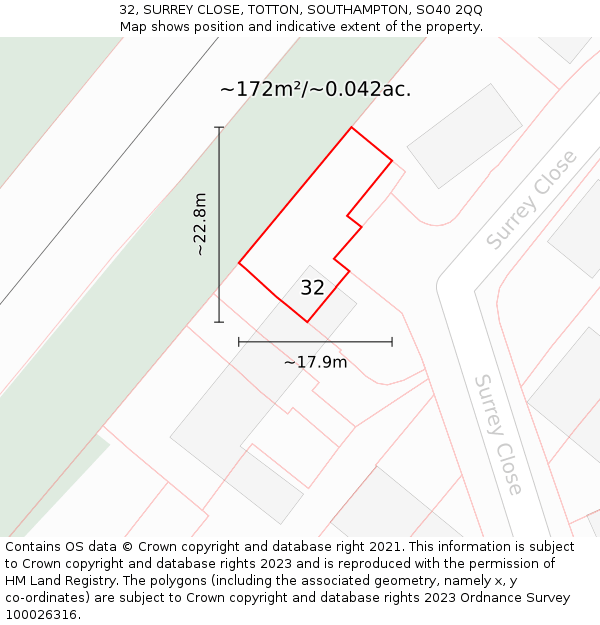 32, SURREY CLOSE, TOTTON, SOUTHAMPTON, SO40 2QQ: Plot and title map
