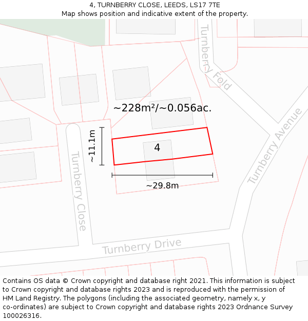 4, TURNBERRY CLOSE, LEEDS, LS17 7TE: Plot and title map