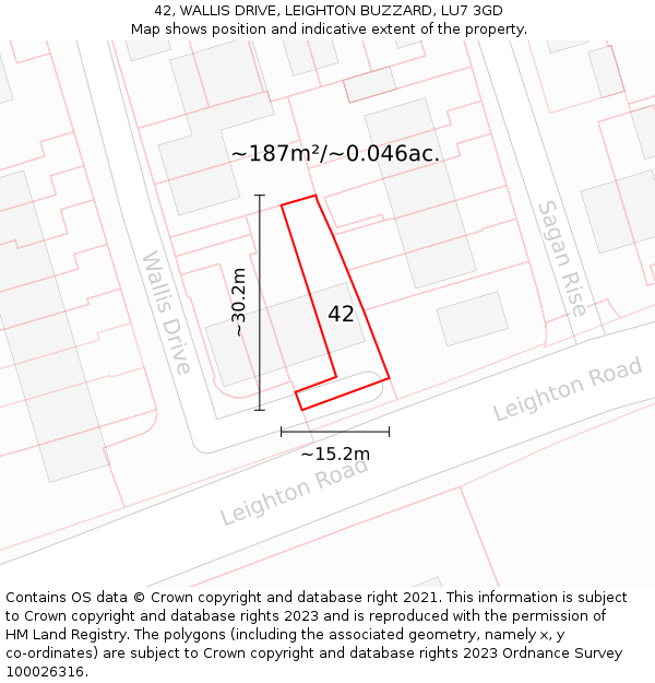 42, WALLIS DRIVE, LEIGHTON BUZZARD, LU7 3GD: Plot and title map