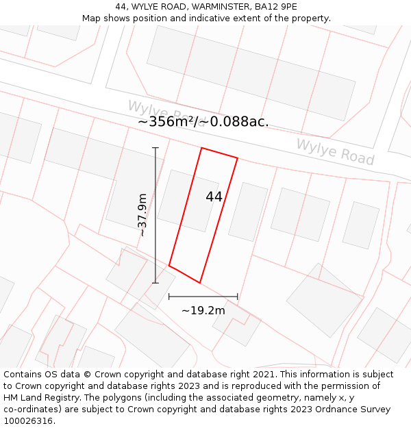44, WYLYE ROAD, WARMINSTER, BA12 9PE: Plot and title map