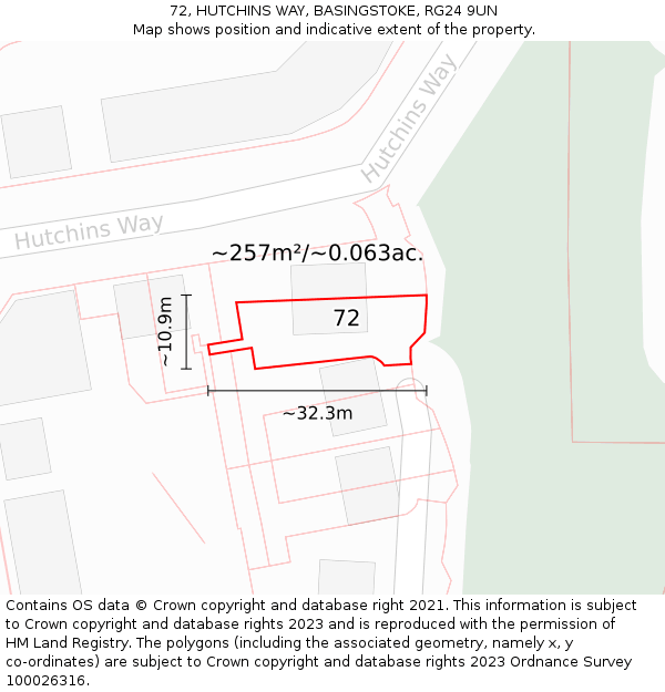 72, HUTCHINS WAY, BASINGSTOKE, RG24 9UN: Plot and title map