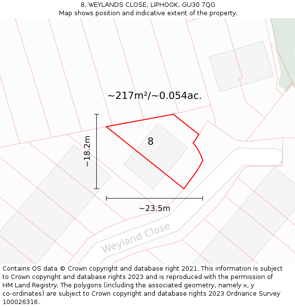 8, WEYLANDS CLOSE, LIPHOOK, GU30 7QG: Plot and title map