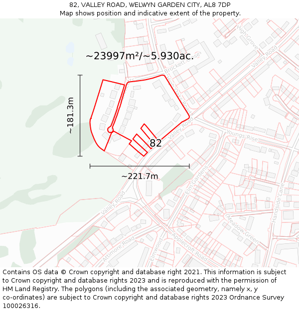 82, VALLEY ROAD, WELWYN GARDEN CITY, AL8 7DP: Plot and title map