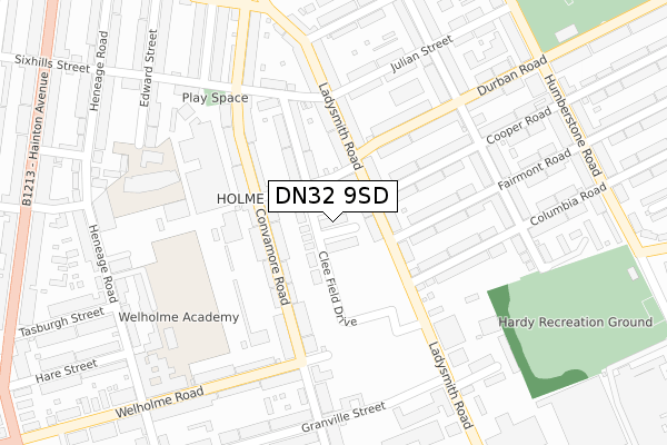 DN32 9SD map - large scale - OS Open Zoomstack (Ordnance Survey)