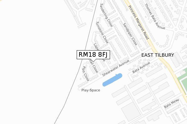 RM18 8FJ map - large scale - OS Open Zoomstack (Ordnance Survey)