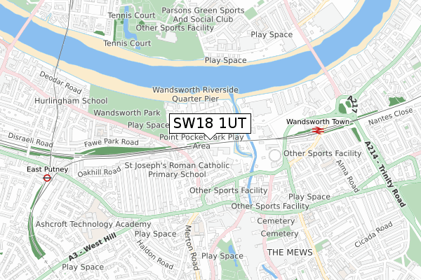 SW18 1UT map - small scale - OS Open Zoomstack (Ordnance Survey)